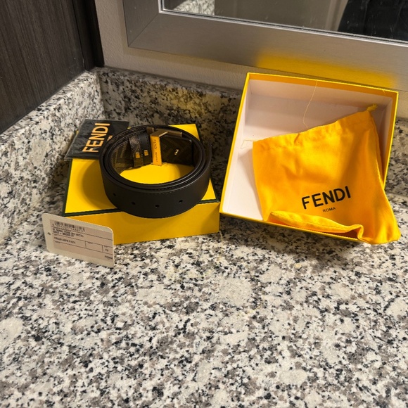 Fendi Other - Fendi Reversible Belt